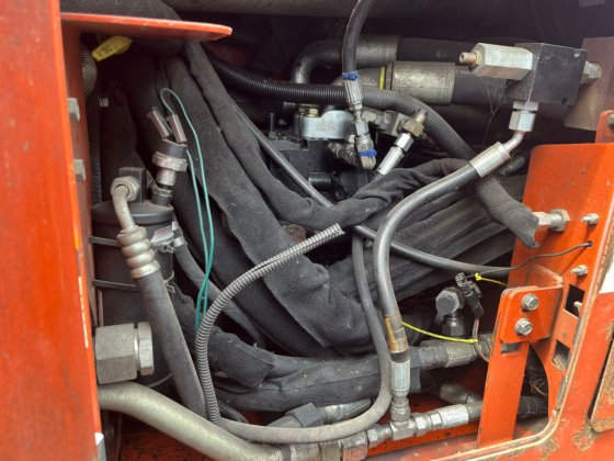 2013 Ditch Witch JT100 Mach