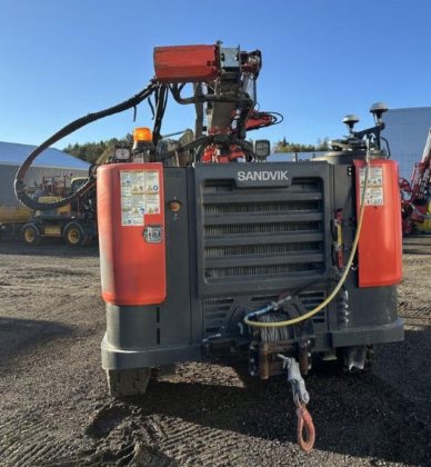 2022 Sandvik Commando DC300Ri