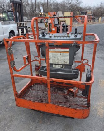2015 JLG E300AJP
