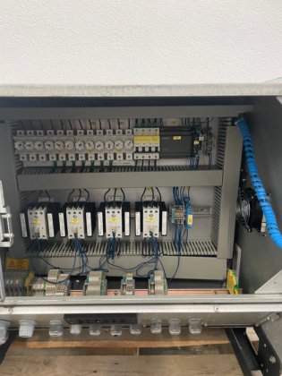 ABB 外壳系统，带温控