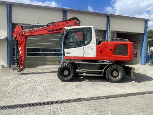2013 Liebherr A 920