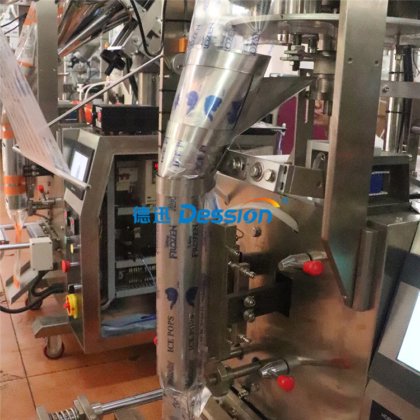 Máquina de embalagem vertical automática