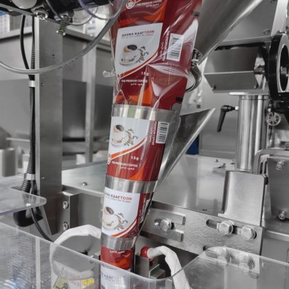 自動プランテン粉ヤム粉炭粉末包装機の価格