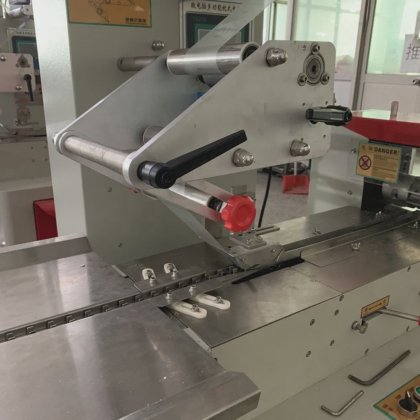 水平自動蜂蜜スプーン袋包装機