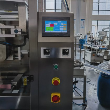 自動1kgオイルバッグ液体包装機 食用油、動物油、植物油バッグ包装機