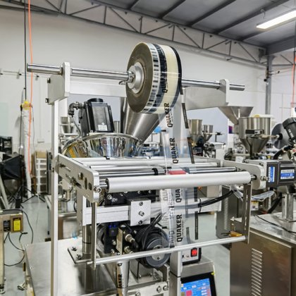 牛乳粉末充填機 パウダーカン供給、包装機