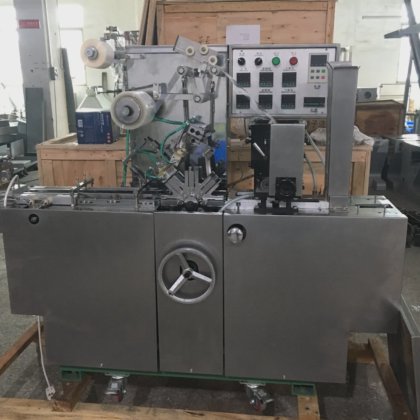 箱カートン用自動三次元包装機