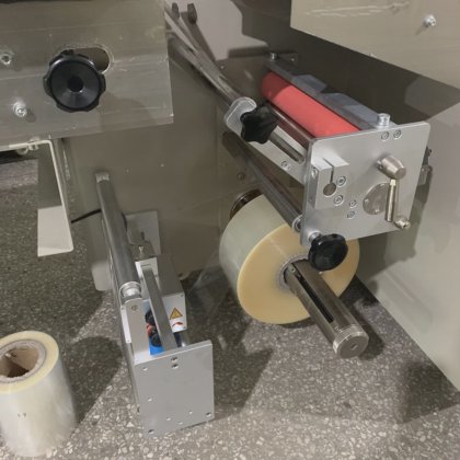 普通口罩和医用口罩自动包装机