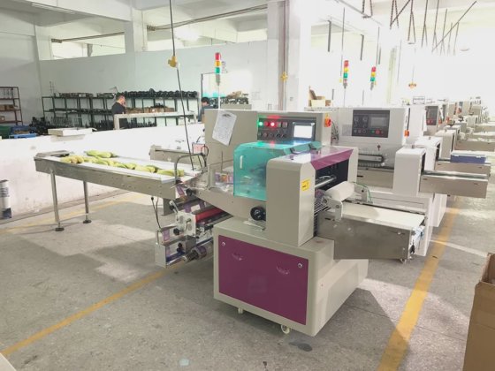 高品質横型ピロー包装機プラスチック袋ヒートシーリング machine