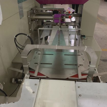 高品質横型ピロー包装機プラスチック袋ヒートシーリング machine