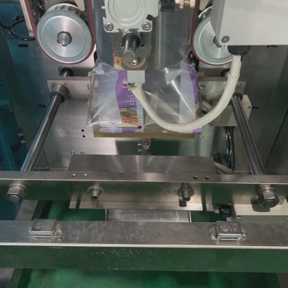 1公斤2公斤液体矿泉水袋装机包装带塑料袋