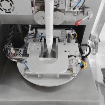 Máquina automática para embalar saquinhos