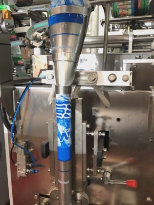 高速DS-320Y自動液体ミルクパケット包装機ミルクパウチ包装機