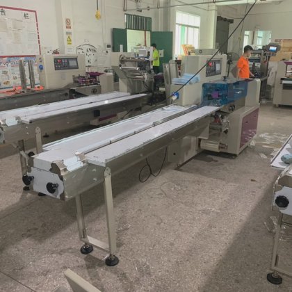 全自动新型口罩卧式一次性袋枕式包装机 KN95口罩包装机