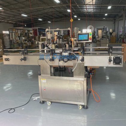 Dession 多功能双面贴标机，适用于方瓶和圆瓶