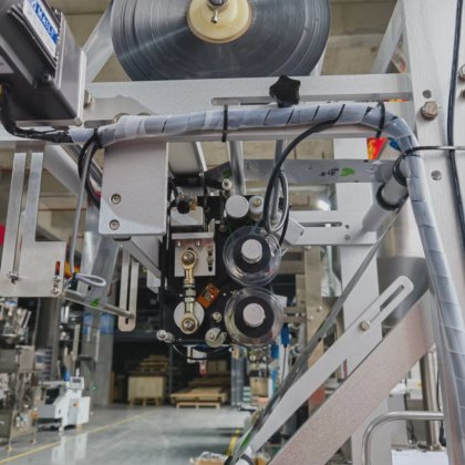 全自动立式袋装番茄酱、花生酱和芥末酱包装机