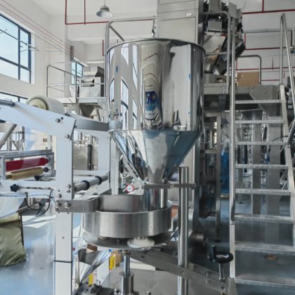 全自動小袋顆粒包装機は、ポップコーン、ドライフルーツ、膨化シリアル、ゴマ袋包装に適しています