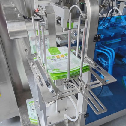 高精度4ヘッド電子スケール計量自動パスタ/マカロニ包装プレメイドパウチドイパックマシン