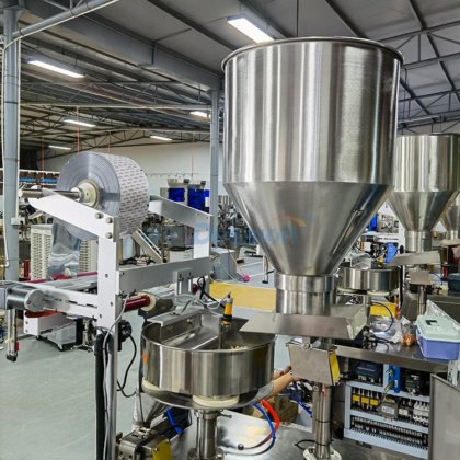 自動スナック穀物トライアングルピラミッド袋詰機