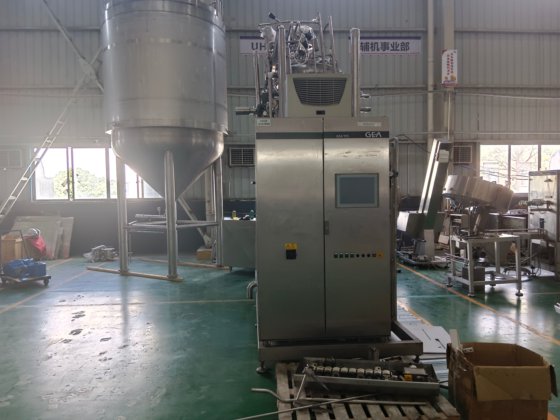 2010 GEA果粒杀菌机