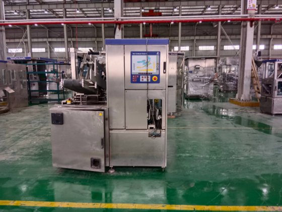 2003 利乐TCP70装箱机