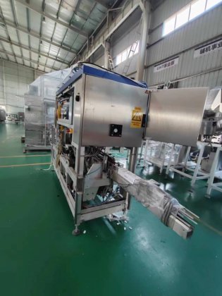 2001 利乐TCA21贴盖机