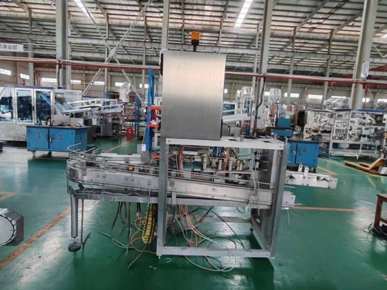 2012 利乐21贴管机