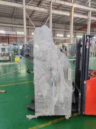 2007 利乐21贴管机