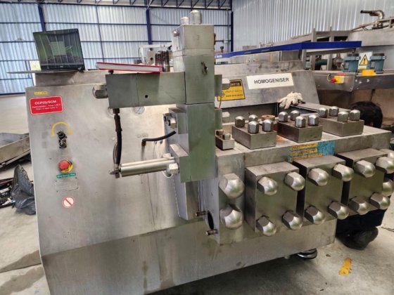 2004 APV均质机 12吨