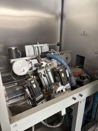 利乐30高速贴管机