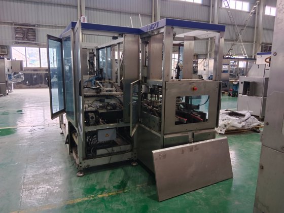 2003 利乐70装箱机