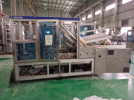 2003 利乐70装箱机