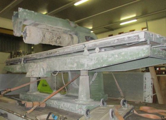 ブラッシングマシン