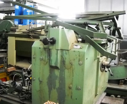 OMG シャッターカッティングマシン