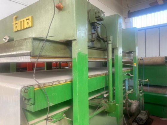 FAMAブランドプレスライン