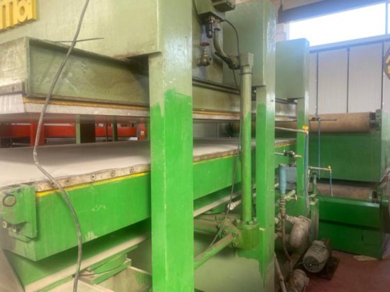 FAMAブランドプレスライン