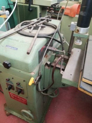 パデモルタイジングマシン - ダブルベンチ - 振動式