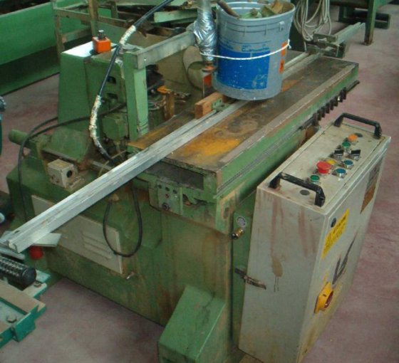 拉里和布罗吉 LB1S