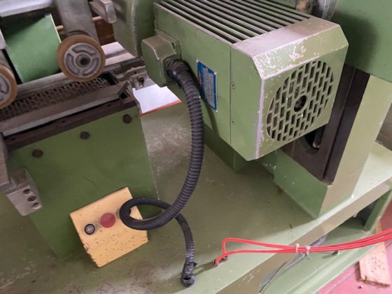 MAKOR 6軸プロファイルサンディングマシン