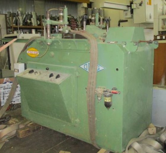 OMG シャッターカッティングマシン