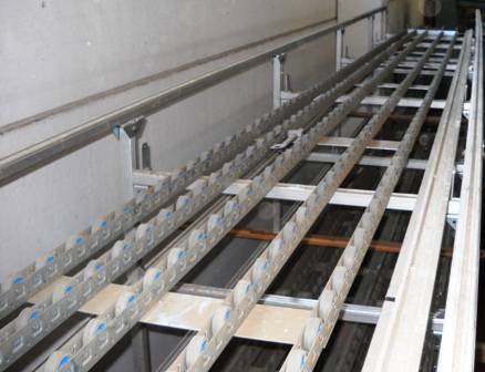 5个隔间的滚筒输送机