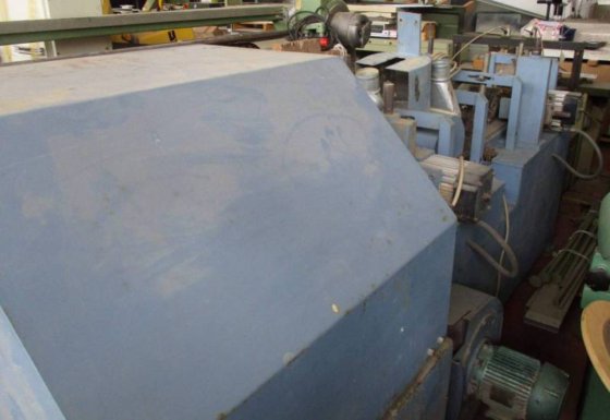 ブラッシングマシン