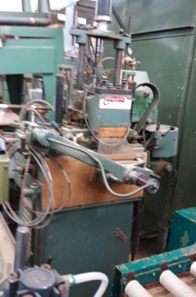 PERFORADORA DE PUERTAS