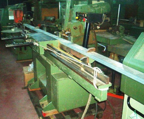 SICAR 单头铰链锁机