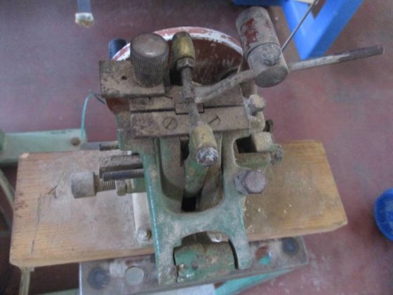 手動ロードブレード