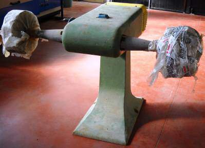 ESCOVA DE EIXO DUPLO