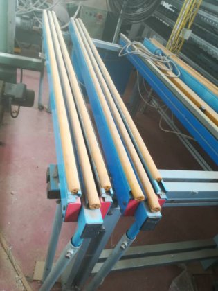 用于组装窗户和木板的组装台