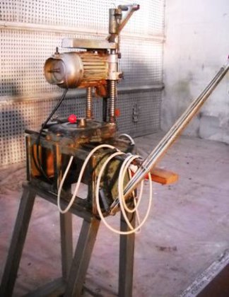 TATRI 链式钻孔机