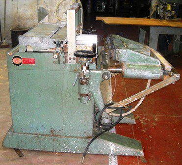 20スピンドル自動掘削機