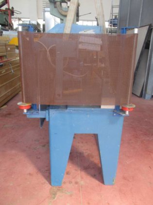 桌腿切割机+铣床